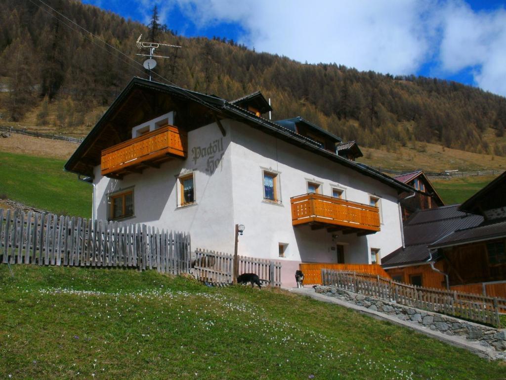 Padoellhof Villa Curon Venosta Bilik gambar